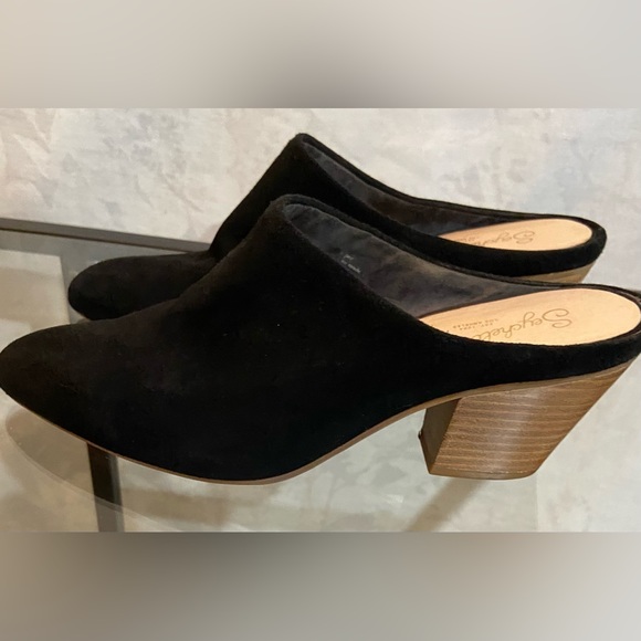 Seychelles- Black Suede Mules 8 - Picture 3 of 4